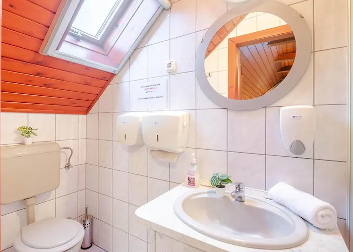 Comfy - Easy Sleep At Vadkert Bed & Breakfast 3*